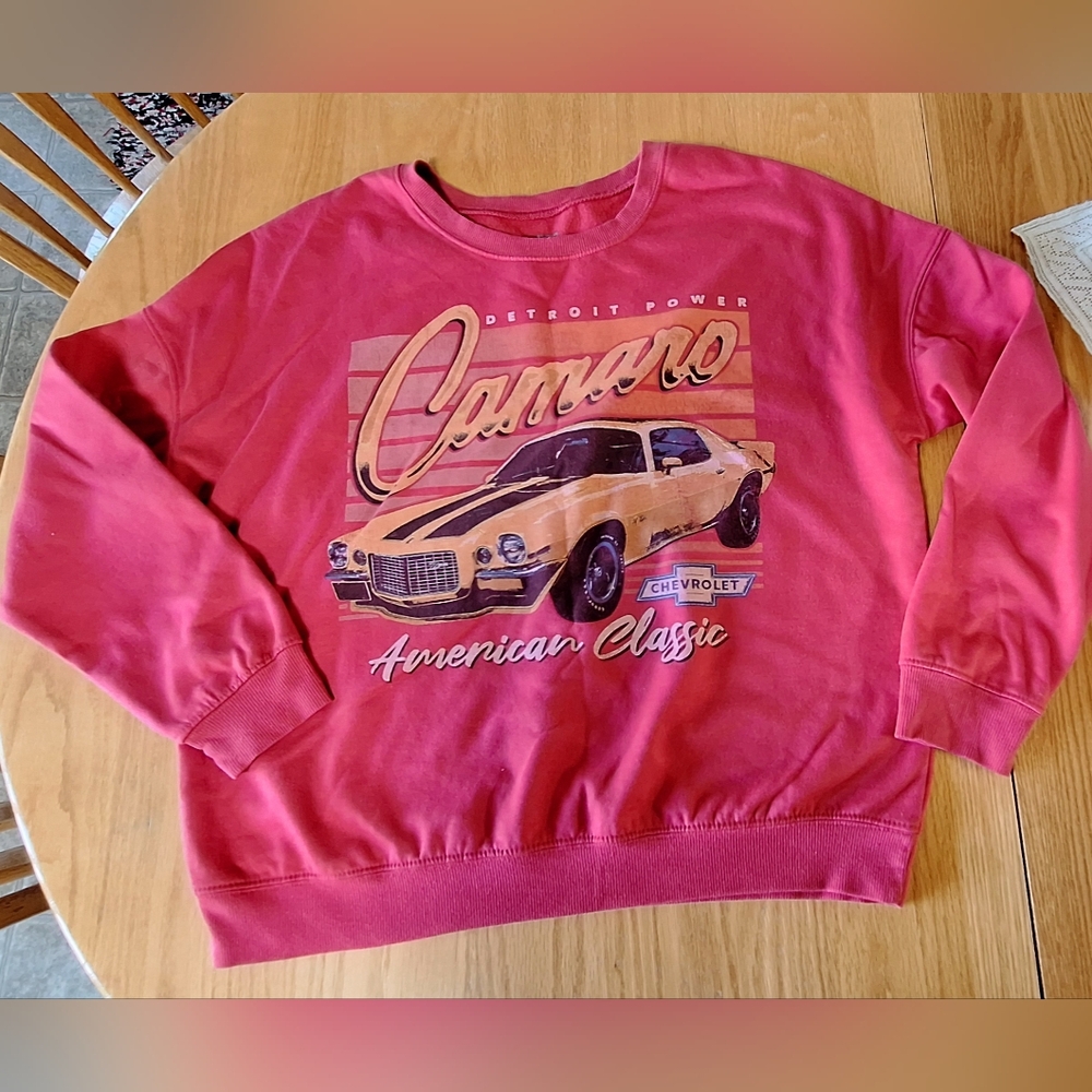 Red Crew Neck Cropped Sweater with Vintage Car Graphic Size LARGE